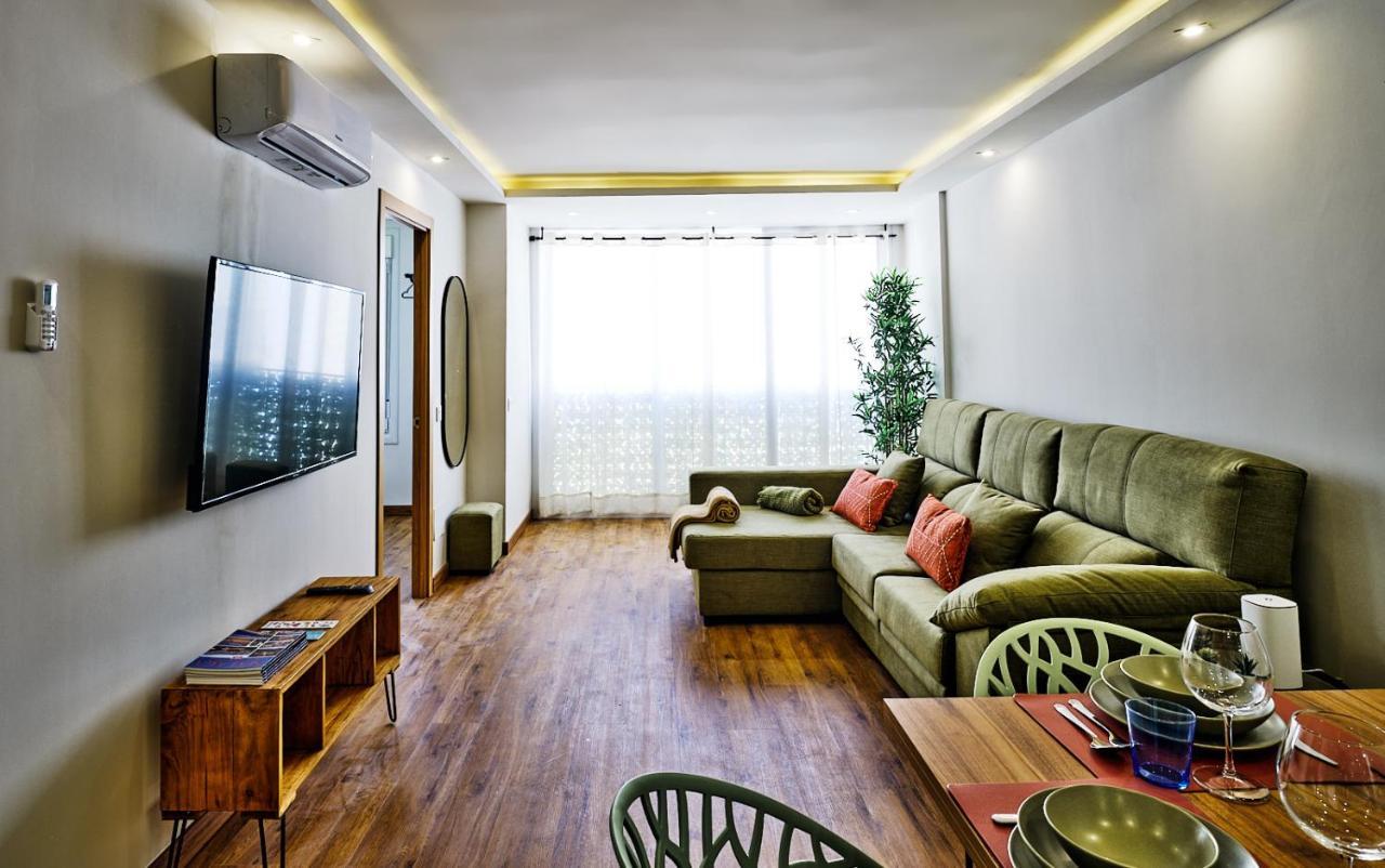 Leo Home- Bright & Centric 3 Bedrooms Apartment With Private Parking Included Malaga Exterior photo